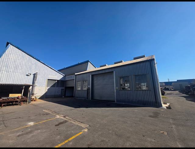 4,656M² WAREHOUSE TO LET IN ALRODE